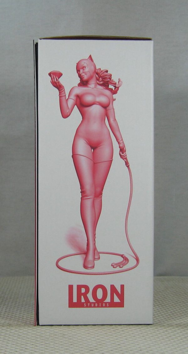 Iron Studios Catwoman 1/10 Statue Ivan Reis DC Comics NEW SEALED - Image 5