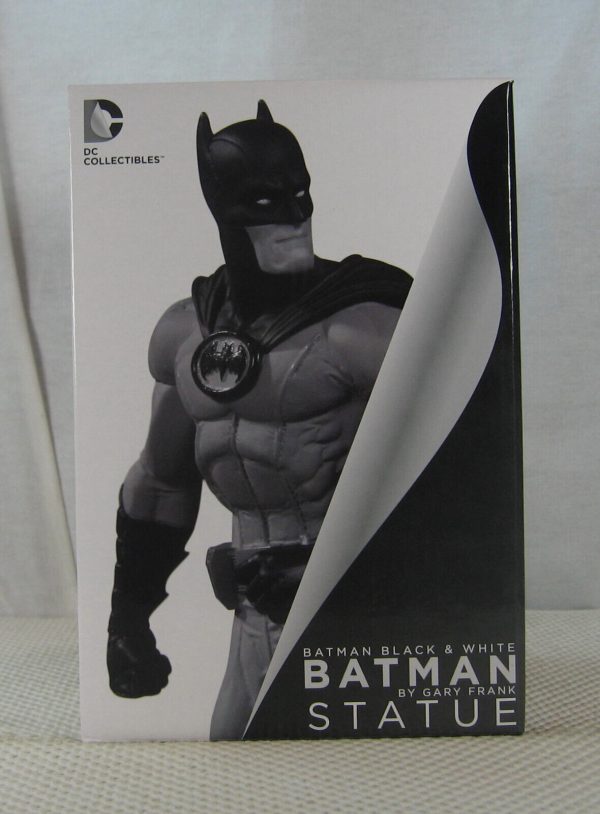 Batman Black and White Statue Gary Frank NEW SEALED - Image 2