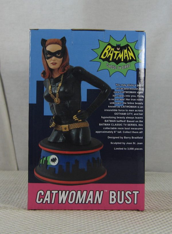 Catwoman Classic 1966 Batman TV Show Bust Julie Newmar Diamond Select NEW SEALED - Image 4
