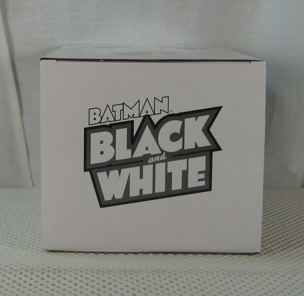 Batman Black and White The Joker Statue by Greg Capullo NEW SEALED - Image 6