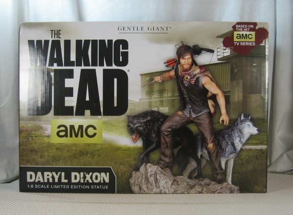 Walking Dead Daryl Dixon & Wolves Exclusive Statue 111/200 Gentle Giant SEALED - Image 2