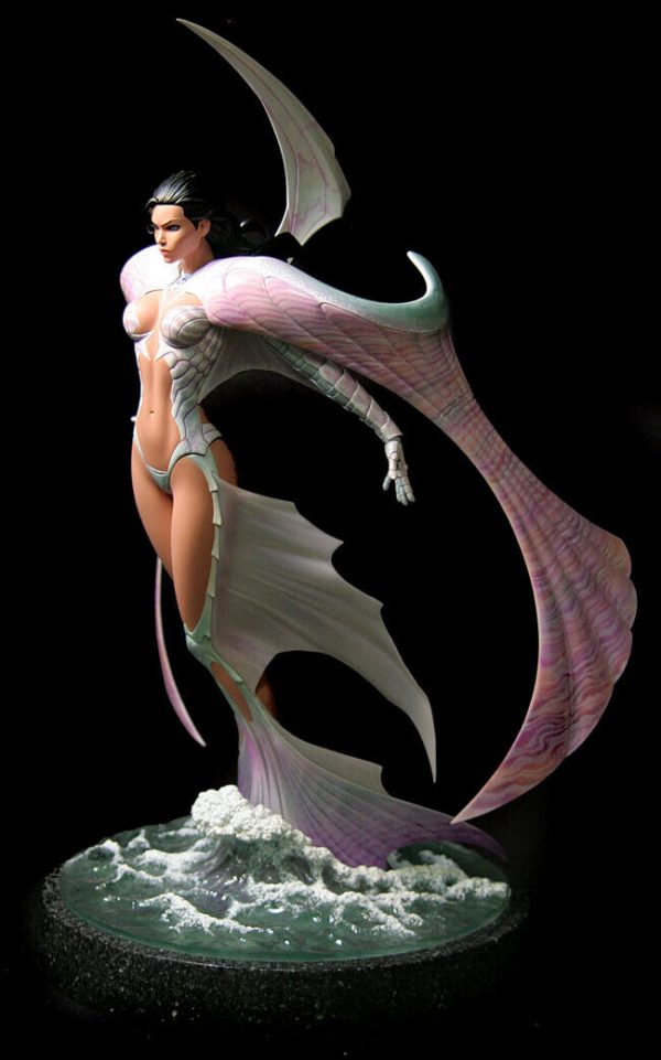 Fathom Aspen Matthews Statue 765/900 Michael Turner BRAND NEW - Image 2