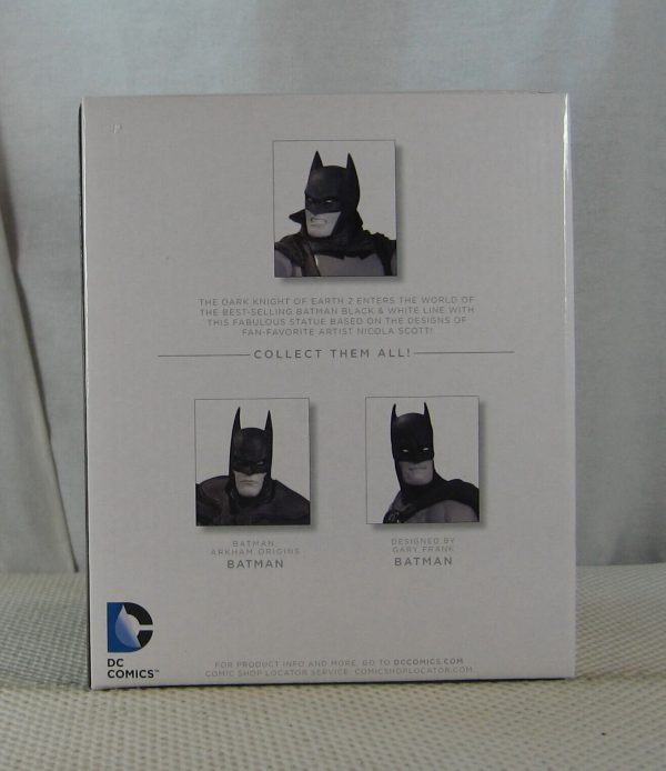 Batman Black and White Earth 2 Statue Nicola Scott NEW SEALED - Image 4