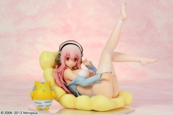 Super Sonico Sonico Bikini and Sofa 1/7 Figure Voice Collection Griffon NEW