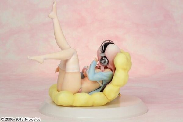 Super Sonico Sonico Bikini and Sofa 1/7 Figure Voice Collection Griffon NEW - Image 2