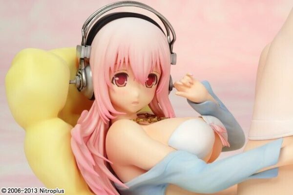 Super Sonico Sonico Bikini and Sofa 1/7 Figure Voice Collection Griffon NEW - Image 3