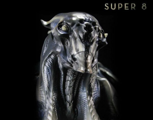 QMx Super 8 Alien Bust 77/300 Neville Page Quantum Mechanix NEW SEALED - Image 4