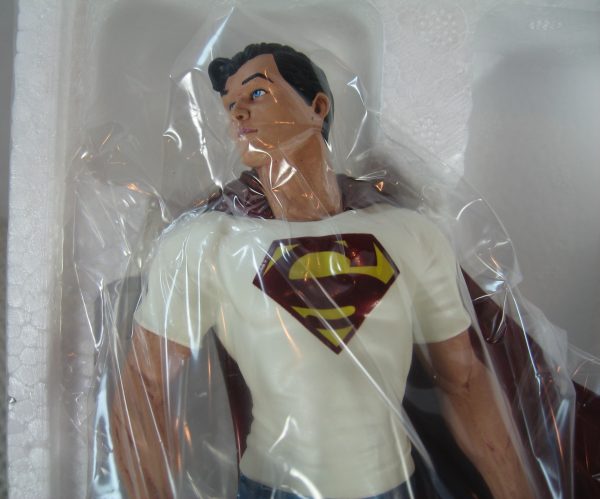 Superman The Man of Steel Statue Rags Morales DC Collectibles BRAND NEW - Image 10