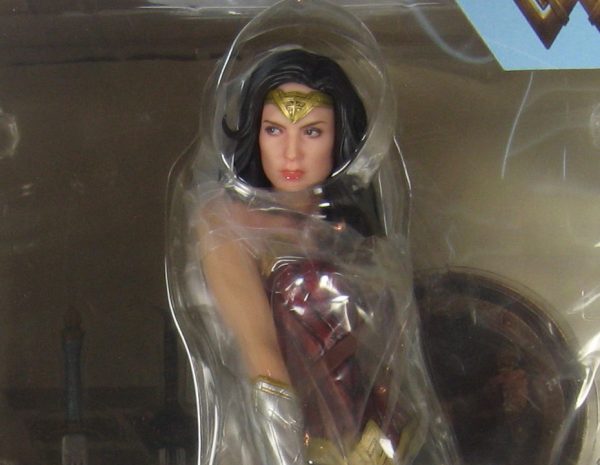Kotobukiya Wonder Woman Movie ArtFX 1/6 Statue DC Comics NEW SEALED - Image 11