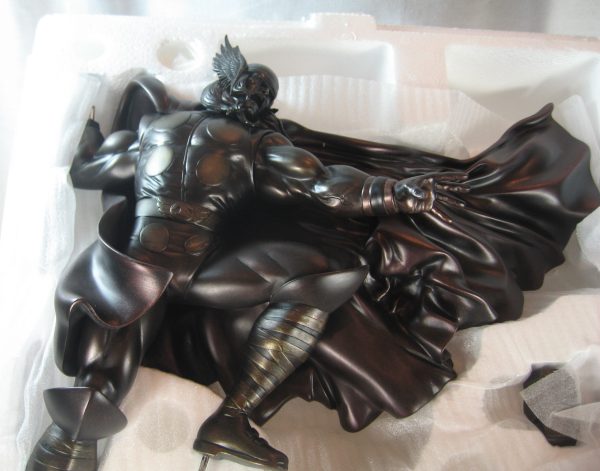 Thor Action Faux Bronze Signed Statue 48/300 Bowen Designs Website Exclusive NEW SEALED - Image 10