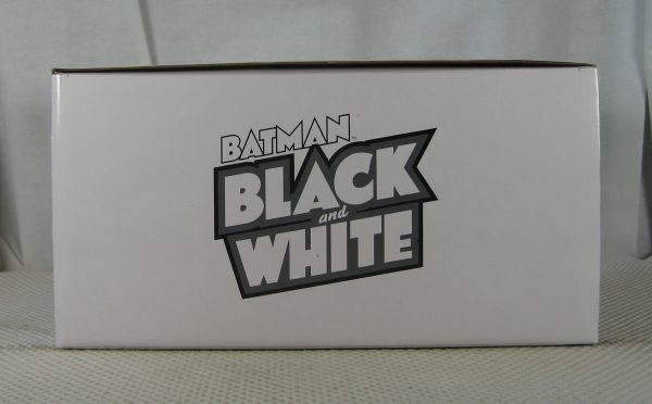 Batman Black and White Arkham Origins Statue DC Collectibles NEW SEALED - Image 6