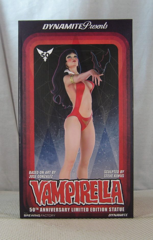 Vampirella Jose Gonzalez Statue 93/706 Dynamite 50th Anniversary NEW SEALED - Image 4