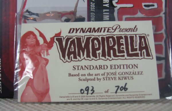 Vampirella Jose Gonzalez Statue 93/706 Dynamite 50th Anniversary NEW SEALED - Image 10