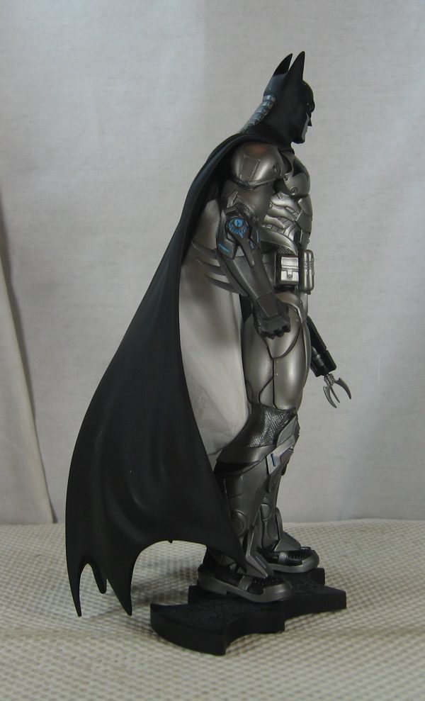 Batman Arkham Asylum Armored Statue DC Collectibles BRAND NEW - Image 11