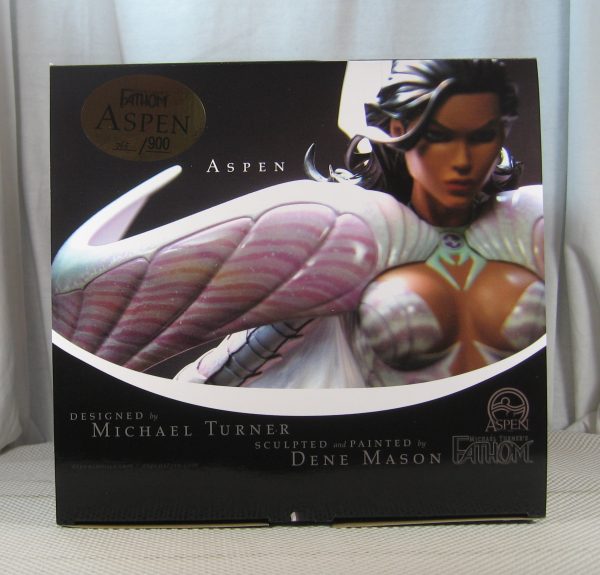 Fathom Aspen Matthews Statue 765/900 Michael Turner BRAND NEW - Image 7