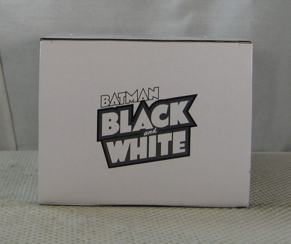 Batman Black and White Statue Kelley Jones 2nd Edition NEW SEALED - Image 6