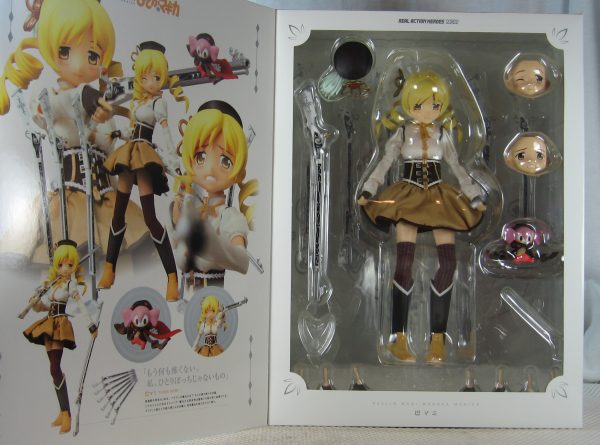 Medicom Puella Magi Madoka Magica Tomoe Mami 1/6 RAH Figure NEW SEALED - Image 10