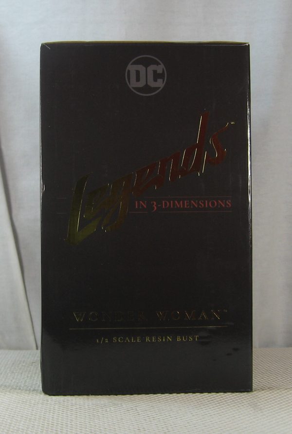 DC Legends in 3D Wonder Woman Animated 1/2 Bust 288/1000 Diamond Select SEALED - Image 3