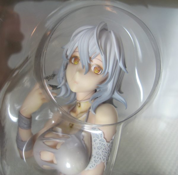 Kotobukiya Code Vein Io ArtFX J 1/7 Statue Cuddling The Sword NEW - Image 14