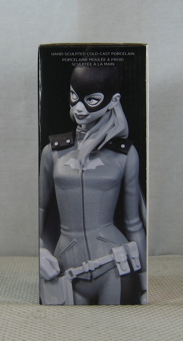 Batgirl Black and White Statue 2328/5200 Babs Tarr & Cameron Stewart NEW SEALED - Image 3
