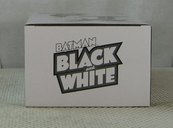 Batgirl Black and White Statue 2327/5200 Babs Tarr & Cameron Stewart NEW SEALED - Image 6