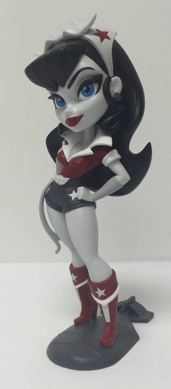 DC Bombshells Wonder Woman Noir Vinyl Figure 2016 SDCC Exclusive Cryptozoic NEW