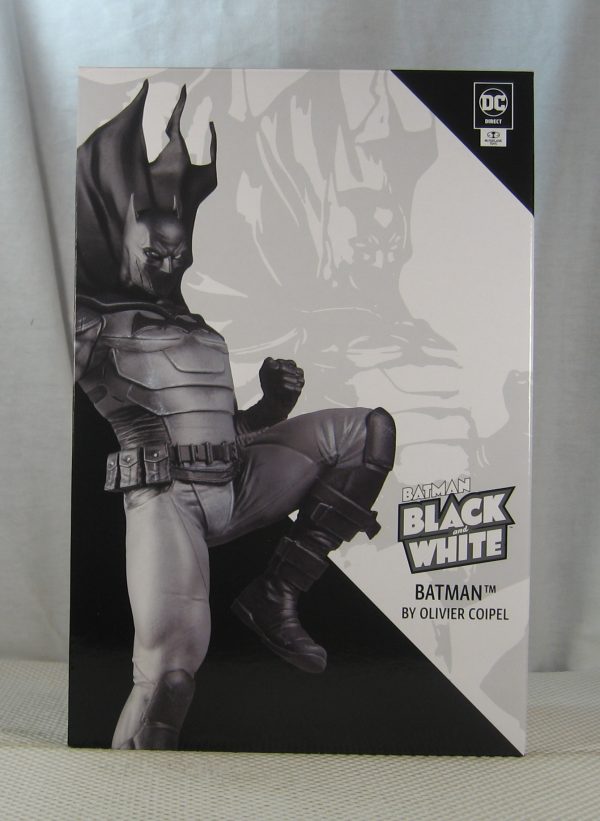 Batman Black and White Statue Olivier Coipel DC Direct McFarlane Toys NEW SEALED - Image 3