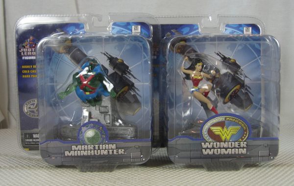 Justice League Mini Statue Set Wonder Woman Martian Manhunter NEW SEALED