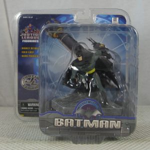 Justice League Mini Statue Set Batman Green Lantern Flash Monogram NEW SEALED