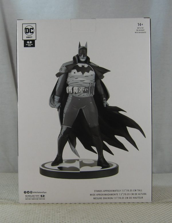Batman Black and White Statue Mike Mignola Gotham by Gaslight Version NEW SEALED - Image 4