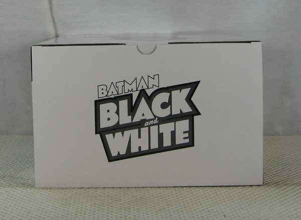 Batman Black and White Statue Mike Mignola Gotham by Gaslight Version NEW SEALED - Image 6
