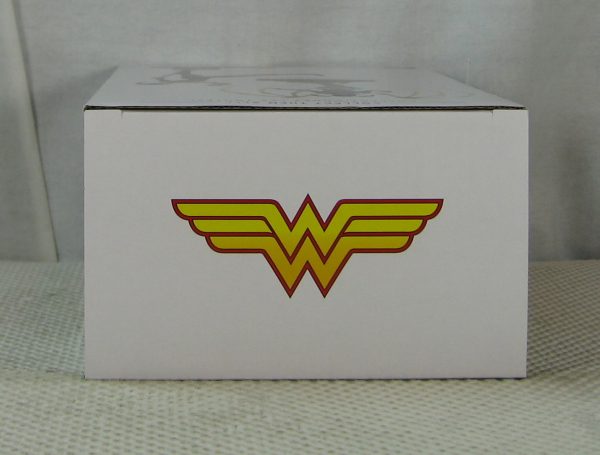 Wonder Woman Statue Cover Girls of the DC Universe Artgerm 4377/5200 NEW SEALED - Image 6