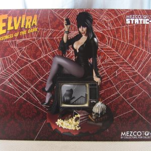 Mezco Static Six Elvira Mistress of the Dark 1/6 Statue NEW SEALED