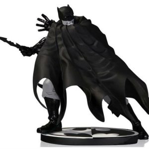 Batman Black and White Statue Dave Johnson DC Collectibles NEW SEALED