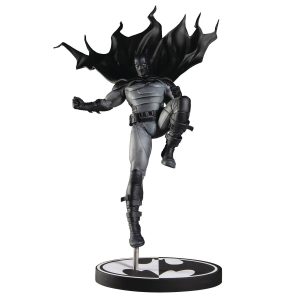 Batman Black and White Statue Olivier Coipel DC Direct McFarlane Toys NEW SEALED