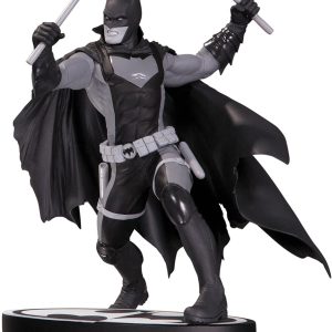 Batman Black and White Earth 2 Statue Nicola Scott NEW SEALED